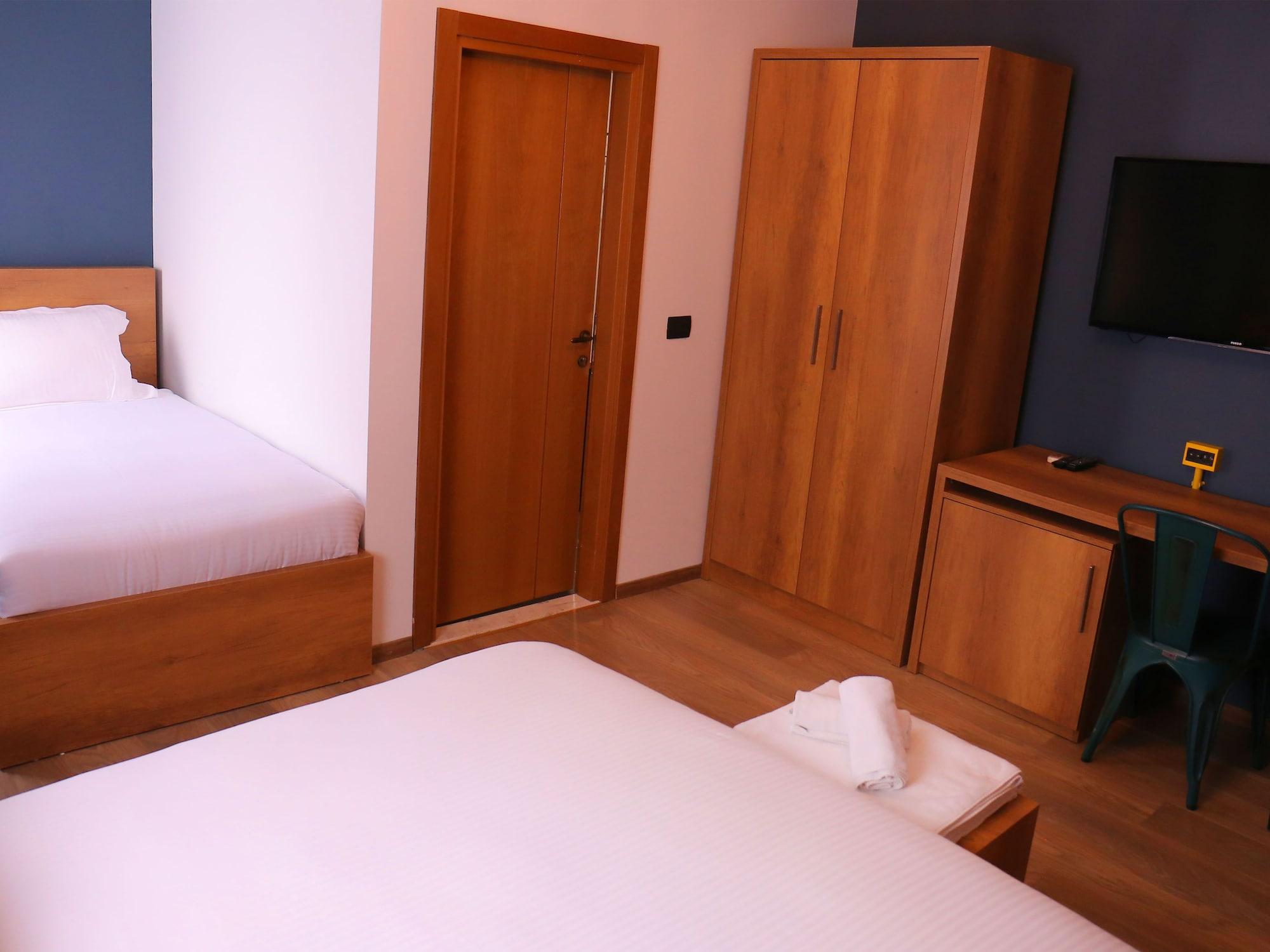 Oda Hotel Тирана Екстериор снимка