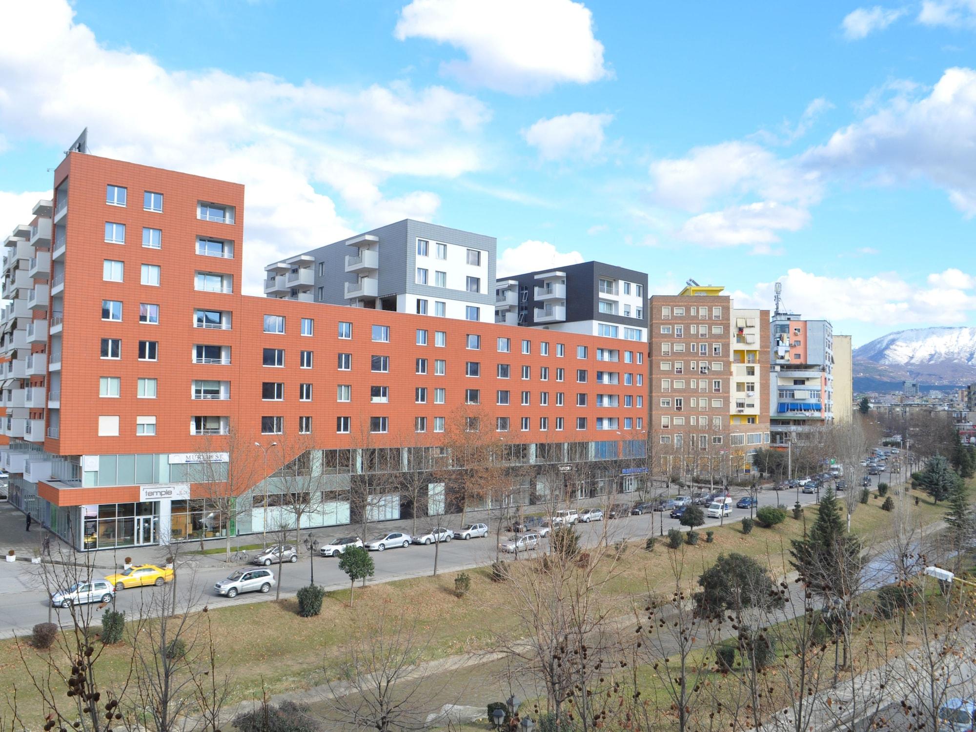 Oda Hotel Тирана Екстериор снимка