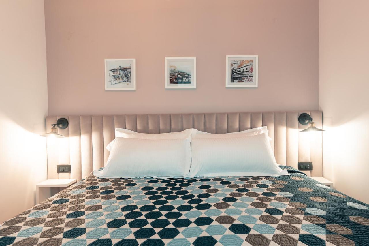 Oda Hotel Тирана Екстериор снимка