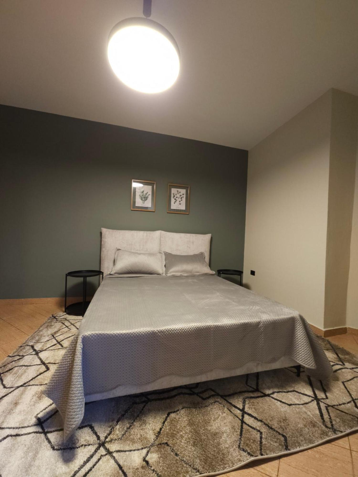 Oda Hotel Тирана Екстериор снимка