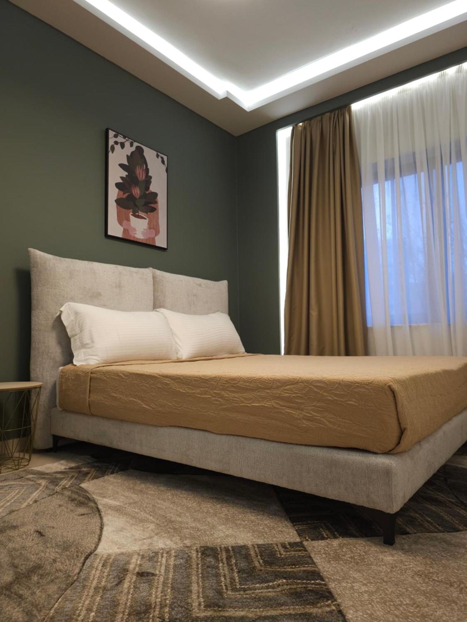 Oda Hotel Тирана Екстериор снимка