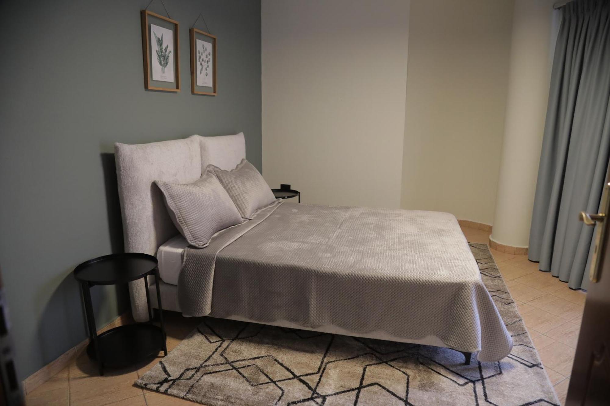 Oda Hotel Тирана Екстериор снимка