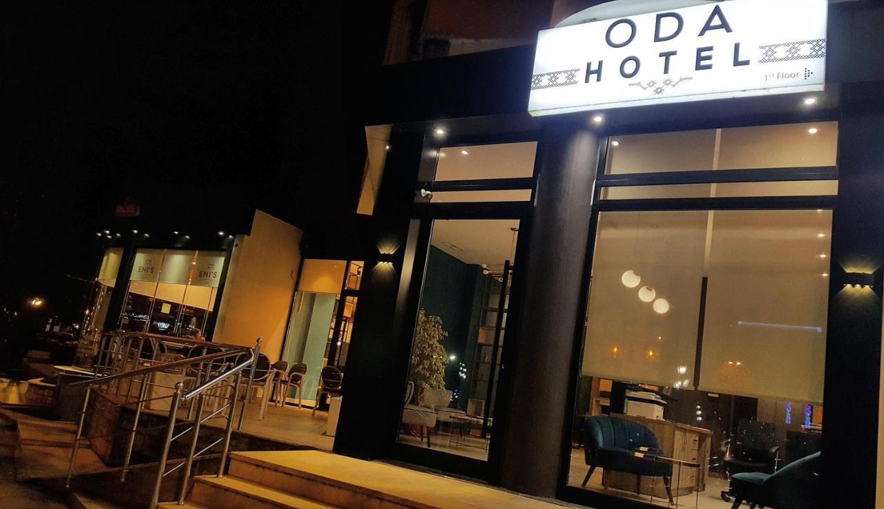 Oda Hotel Тирана Екстериор снимка
