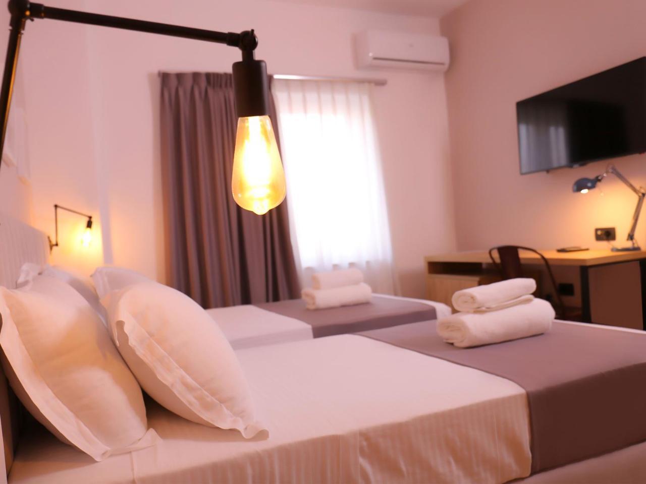 Oda Hotel Тирана Екстериор снимка