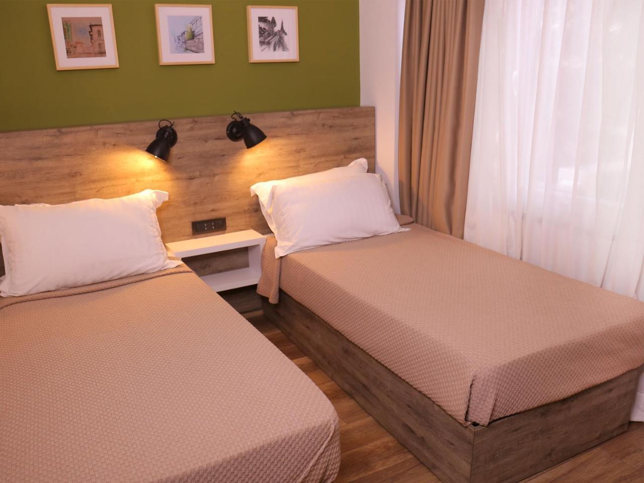 Oda Hotel Тирана Екстериор снимка