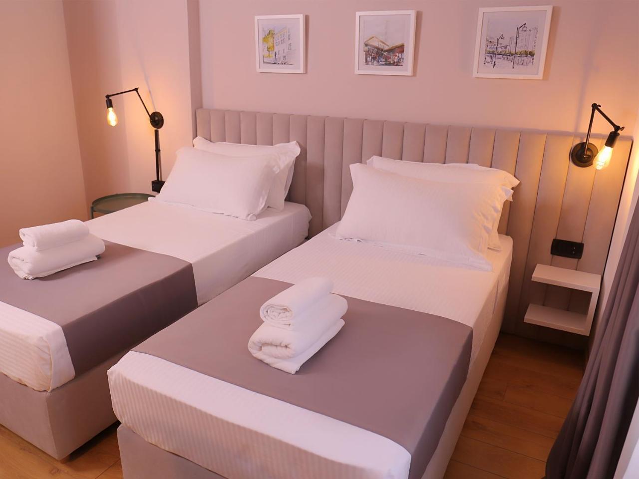 Oda Hotel Тирана Екстериор снимка